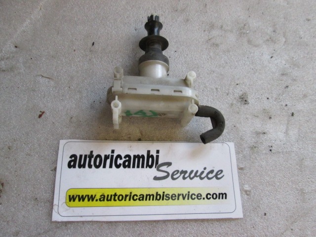 CENTRALNO ZAKLEPANJE ZADNJIH DESNIH VRAT OEM N.  ORIGINAL REZERVNI DEL MERCEDES CLASSE 190 W201 (1982 - 1993)BENZINA LETNIK 1989