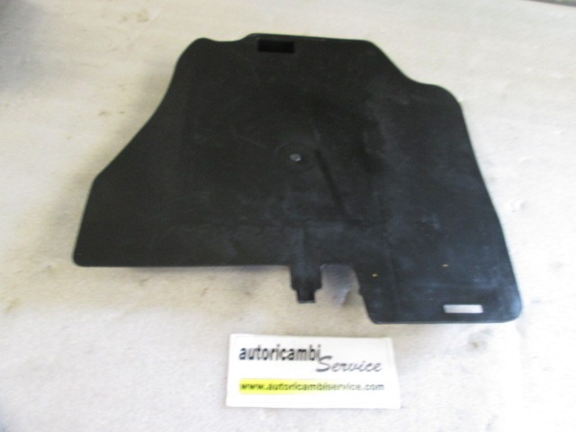 MONTA?NI DELI /  ARMATURNE PLOSCE SPODNJI OEM N. 2016840537 ORIGINAL REZERVNI DEL MERCEDES CLASSE 190 W201 (1982 - 1993)BENZINA LETNIK 1989