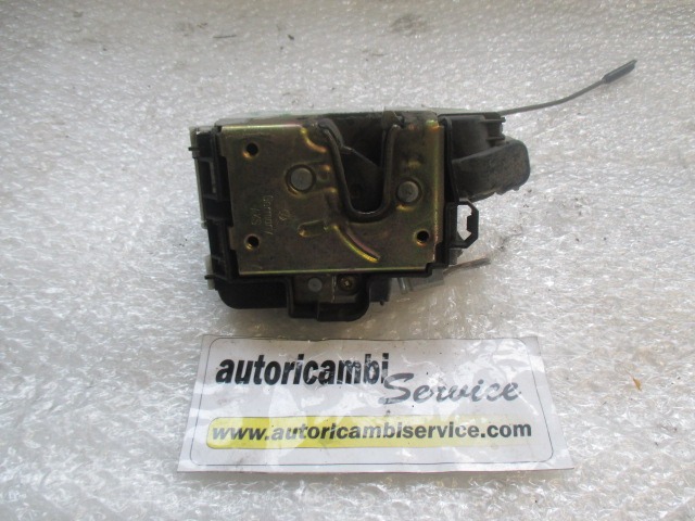 CENTRALNI ZAKLEP SPREDNJIH VRAT  OEM N. 6N1837016D ORIGINAL REZERVNI DEL VOLKSWAGEN POLO 6N1 6V2 (11/1994 - 01/2000)BENZINA LETNIK 1997