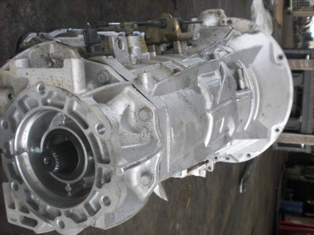 AVTOMATSKI MENJALNIK OEM N.  ORIGINAL REZERVNI DEL JEEP CHEROKEE MK3 KJ (2001 - 2005) DIESEL LETNIK 2004