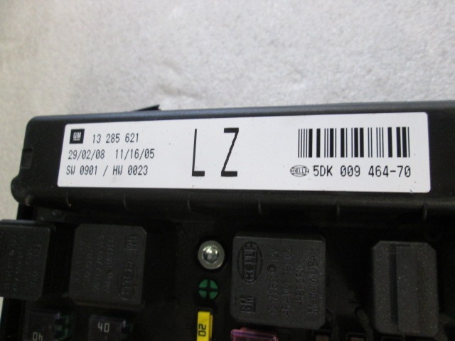 KOMPLET ODKLEPANJE IN VZIG  OEM N. 5DK009464-70 ORIGINAL REZERVNI DEL OPEL ASTRA H A04 L48 L08 L35 L67 R 5P/3P/SW (2007 - 2010) DIESEL LETNIK 2008