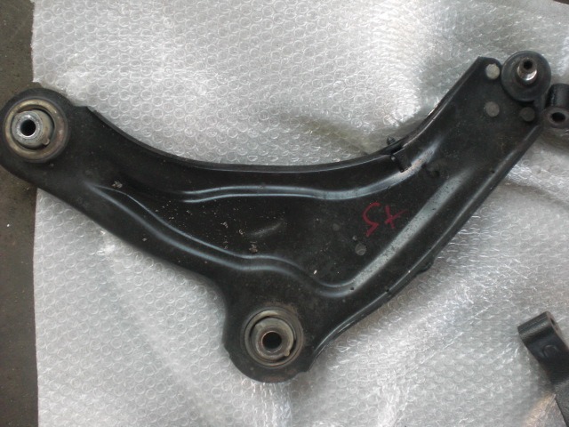 SPREDNJA LEVA ROKA  OEM N.  ORIGINAL REZERVNI DEL RENAULT LAGUNA BG0/1 KG0/1 MK2 BER/SW (11/2000 - 12/2004) DIESEL LETNIK 2003