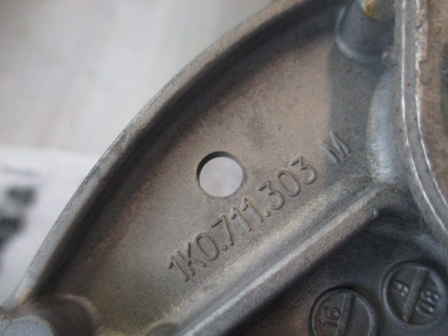 OEM N. 1K0711303M ORIGINAL REZERVNI DEL VOLKSWAGEN GOLF V 1K1 1K5 MK5 BER/SW (02/2004-11/2008) BENZINA/GPL LETNIK 2009