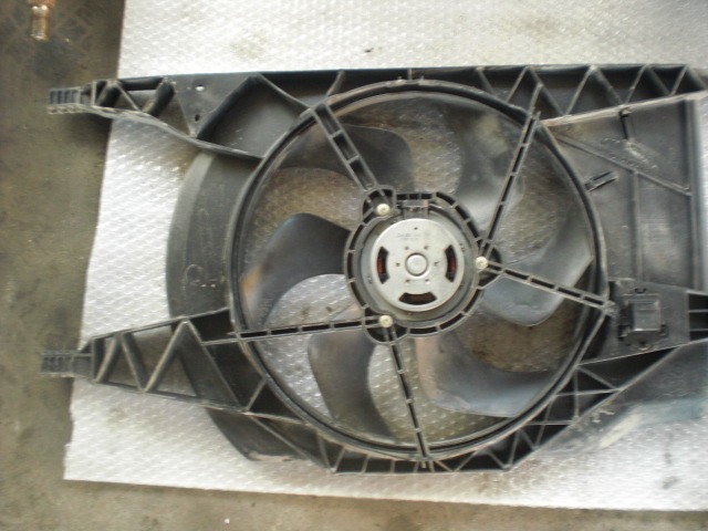 VENTILATOR HLADILNIKA OEM N.  ORIGINAL REZERVNI DEL RENAULT LAGUNA BG0/1 KG0/1 MK2 BER/SW (11/2000 - 12/2004) DIESEL LETNIK 2003