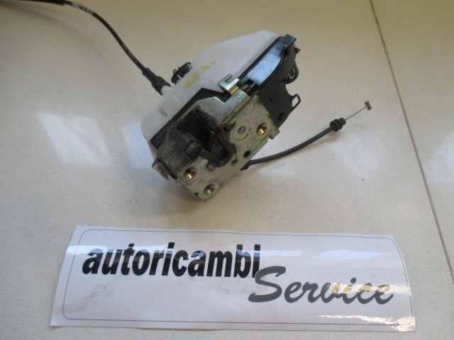 CENTRALNI ZAKLEP SPREDNJIH VRAT  OEM N. 00009136Q6 ORIGINAL REZERVNI DEL CITROEN C2 (2004 - 2009) DIESEL LETNIK 2004