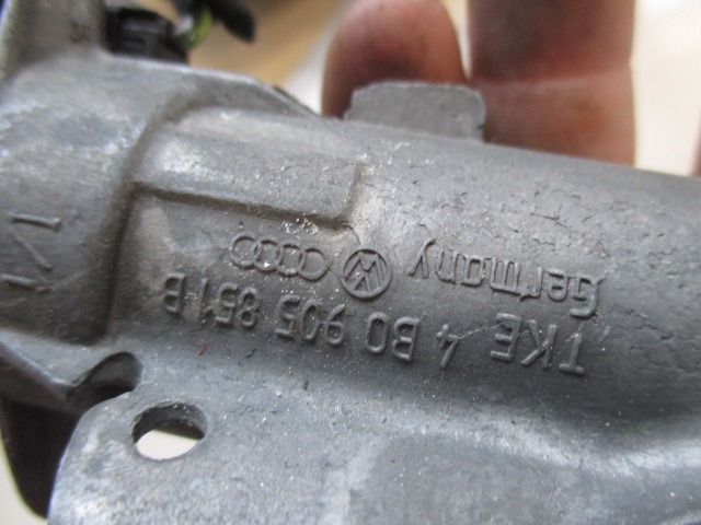 KOMPLET ODKLEPANJE IN VZIG  OEM N.  ORIGINAL REZERVNI DEL AUDI A6 C5 4B 4B5 4B2 BER/SW (1997 - 2001) DIESEL LETNIK 1999