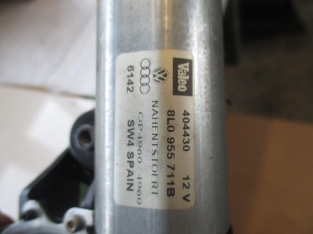 MOTORCEK ZADNJEGA BRISALCA OEM N. 8L0955711B ORIGINAL REZERVNI DEL AUDI A6 C5 4B 4B5 4B2 BER/SW (1997 - 2001) DIESEL LETNIK 1999