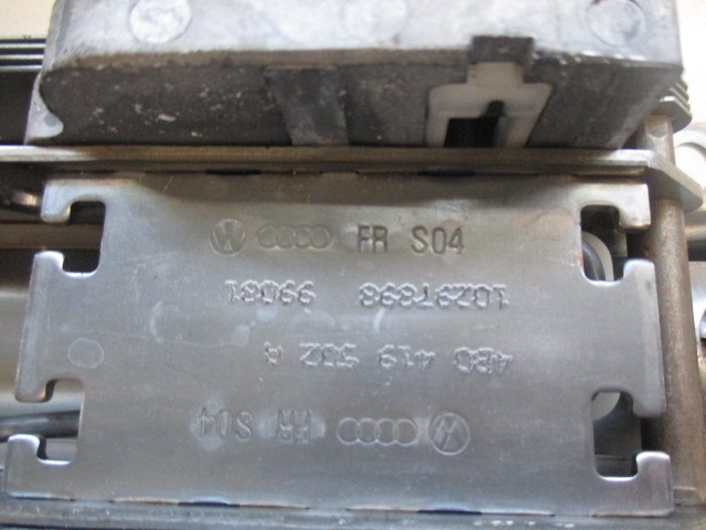 VOLANSKI DROG OEM N. 4B04195320 ORIGINAL REZERVNI DEL AUDI A6 C5 4B 4B5 4B2 BER/SW (1997 - 2001) DIESEL LETNIK 1999