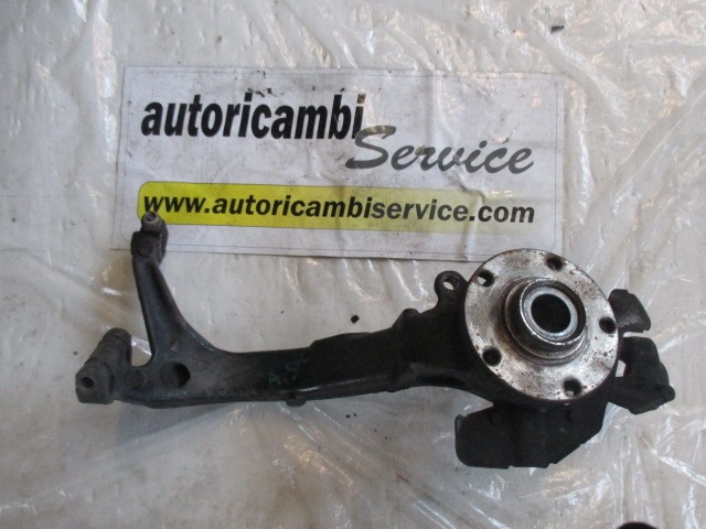 LEVI VRTLJIVI LEZAJ / PESTO KOLESA Z LEZAJEM SPREDAJ OEM N. 8D0407251 ORIGINAL REZERVNI DEL AUDI A6 C5 4B 4B5 4B2 BER/SW (1997 - 2001) DIESEL LETNIK 1999