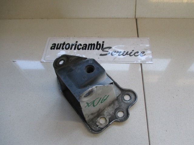 NOSILCI ODBIJACA  OEM N.  ORIGINAL REZERVNI DEL OPEL CORSA C X01 R (2004 - 10/2006) DIESEL LETNIK 2006