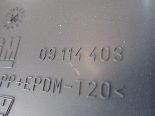 PREDAL ZA DOKUMENTE OEM N. 9114403 ORIGINAL REZERVNI DEL OPEL CORSA C X01 R (2004 - 10/2006) DIESEL LETNIK 2006