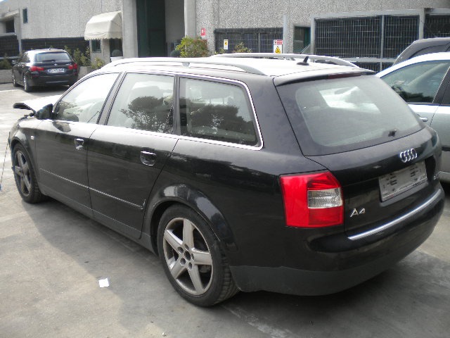 AUDI A4 SW 2.5 D 4X4 132KW AUT 5P (2003) RICAMBI IN MAGAZZINO