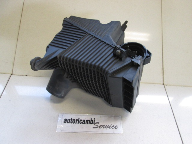 FILTAR ZRAKA OEM N. 8200176559 ORIGINAL REZERVNI DEL RENAULT MEGANE MK2 R BM0/1 CM0/1 EM0/1 KM0/1 LM0/1 BER/GRANDTOUR  (2006 - 2009) DIESEL LETNIK 2008