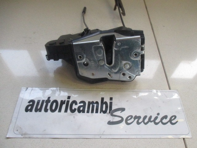 CENTRALNA KLJUCAVNICA ZADJIH LEVIH VRAT OEM N. 51227011309 ORIGINAL REZERVNI DEL BMW SERIE 3 E46 BER/SW/COUPE/CABRIO (1998 - 2002) DIESEL LETNIK 1999