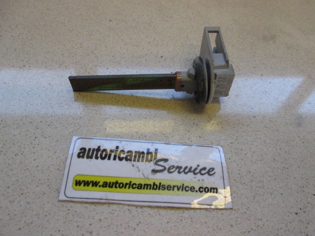 TEMPERATURNI SENZORJI / AC OEM N. 4B0820539 ORIGINAL REZERVNI DEL AUDI A3 MK2 8P 8PA 8P1 (2003 - 2008)DIESEL LETNIK 2008