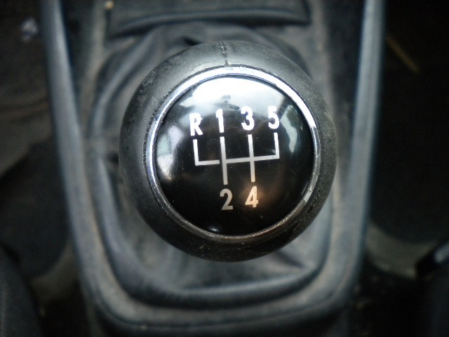 VOLKSWAGEN GOLF 4 1.6 B 74KW 5M 5P (1999) RICAMBIO USATO 