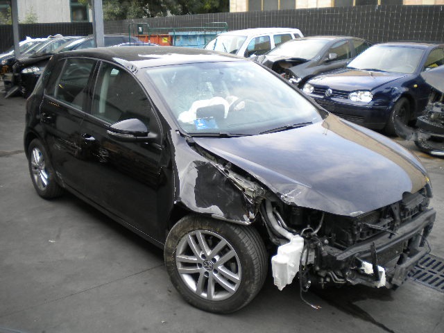 VOLKSWAGEN GOLF 6 1.6 D 77KW 5M 5P (2012) RICAMBIO USATO 