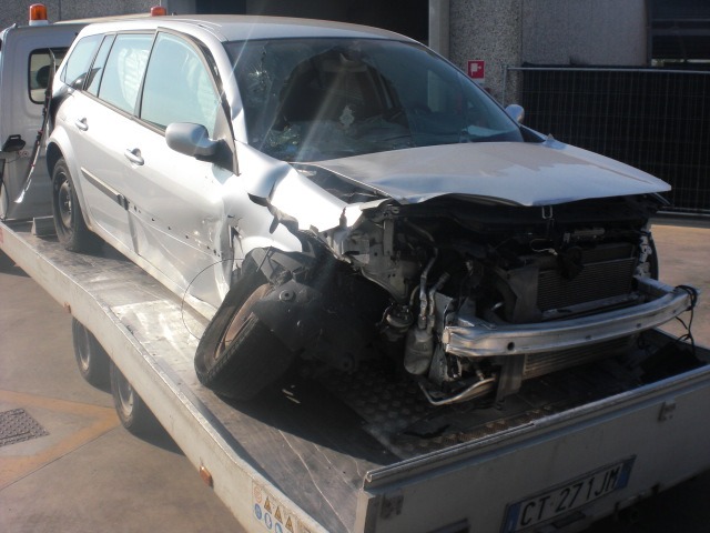 RENAULT MEGANE GRANDTOUR SW 1.5 D 78KW 6M 5P (2006) RICAMBIO USATO 