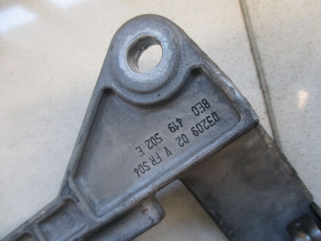 VOLANSKI DROG OEM N. 8E0419502H ORIGINAL REZERVNI DEL AUDI A4 B6 8E2 8E5 BER/SW (2001 - 2005) DIESEL LETNIK 2003