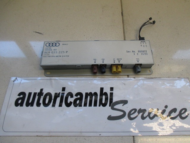 OJACEVALEC / ANTENA OEM N. 8E9035225P ORIGINAL REZERVNI DEL AUDI A4 B6 8E2 8E5 BER/SW (2001 - 2005) DIESEL LETNIK 2003