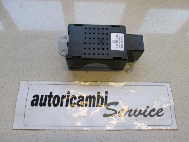 OJACEVALEC / ANTENA OEM N. 5M0035570B ORIGINAL REZERVNI DEL VOLKSWAGEN GOLF VI 5K1 517 AJ5 MK6 (2008-2012) DIESEL LETNIK 2012