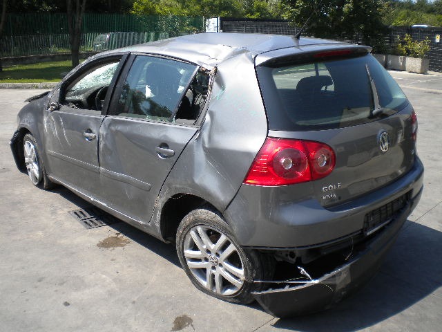 VOLKSWAGEN GOLF 5 1.6 G 75KW 5M 5P (2008) RICAMBI IN MAGAZZINO 