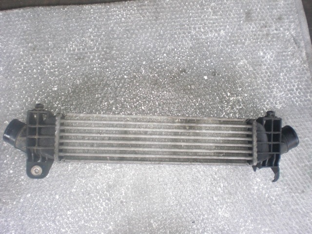 HLADILNIK INTERCOOLER OEM N. 1232654 ORIGINAL REZERVNI DEL FORD MONDEO B5Y B4Y BWY MK2 BER/SW (2000 - 2007) DIESEL LETNIK 2004