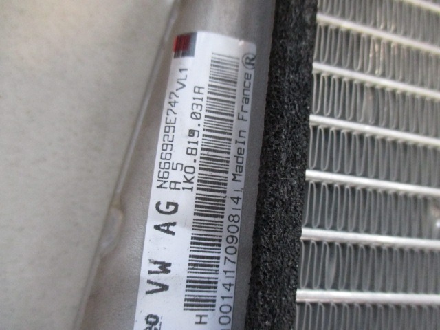 GRELEC RADIATORJA OEM N. 1K0819031A ORIGINAL REZERVNI DEL VOLKSWAGEN GOLF V 1K1 1K5 MK5 BER/SW (02/2004-11/2008) BENZINA/GPL LETNIK 2008