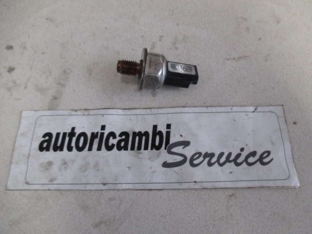 ZELEZNISKI VISOKOTLACNI VENTIL OEM N. 9858227880 ORIGINAL REZERVNI DEL VOLVO C30 533 (2006 - 2012)DIESEL LETNIK 2008