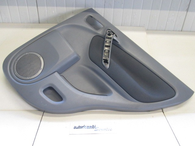 VRATNI PANEL OEM N. PNPDTTYRA4A2MK2SV5P ORIGINAL REZERVNI DEL TOYOTA RAV 4 A2 MK2 (2000 - 2006) DIESEL LETNIK 2002