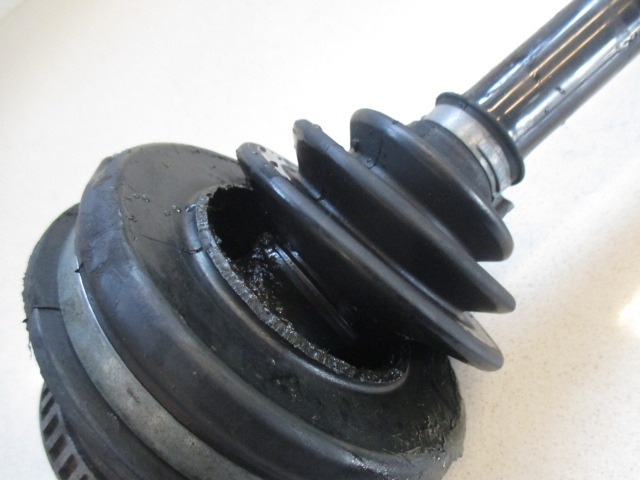 LEVA SPREDNJA POGONSKA GRED  OEM N. 8D0407451LX ORIGINAL REZERVNI DEL VOLKSWAGEN PASSAT B5 3B2 3B5 BER/SW (08/1996 - 11/2000)DIESEL LETNIK 2000
