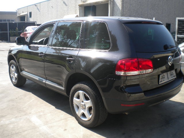 VOLKSWAGEN TOUAREG 2.5 D 4X4 128KW 5M 5P (2004) RICAMBIO USATO 