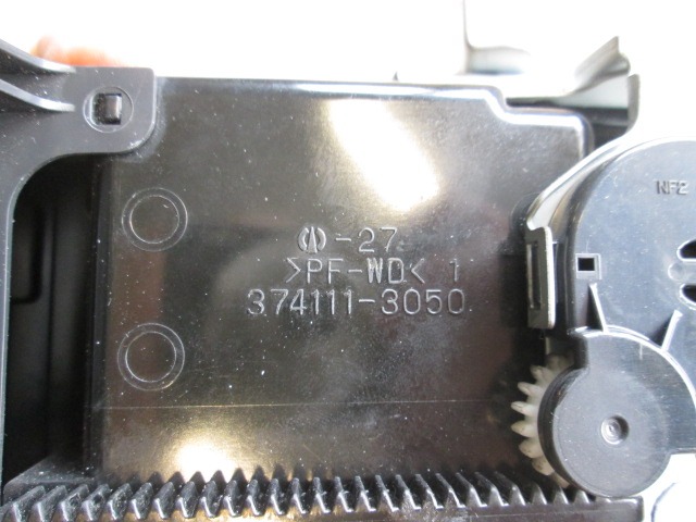 PEPELNIK / DRZALA ZA PIJACO OEM N. 3741113050 ORIGINAL REZERVNI DEL TOYOTA AVENSIS VERSO M2 (2001 - 2004) DIESEL LETNIK 2004