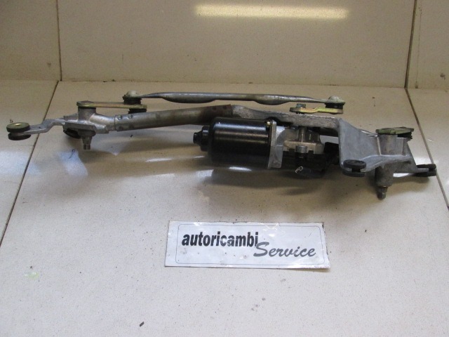 MOTORCEK PREDNJIH BRISALCEV OEM N. 1592005950 ORIGINAL REZERVNI DEL TOYOTA AVENSIS VERSO M2 (2001 - 2004) DIESEL LETNIK 2004