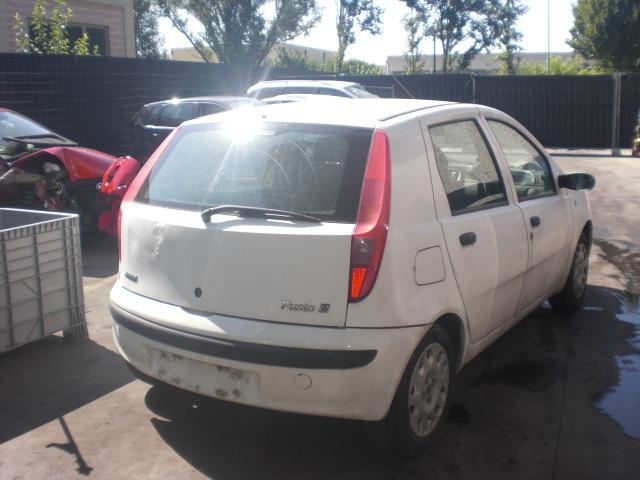 FIAT PUNTO 1.9 D 44KW 5M 5P (2000) RICAMBI IN MAGAZZINO 