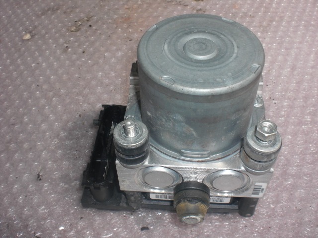 ABS AGREGAT S PUMPO OEM N. 265800315 ORIGINAL REZERVNI DEL FIAT PUNTO 188 MK2 R (2003 - 2011) DIESEL LETNIK 2008