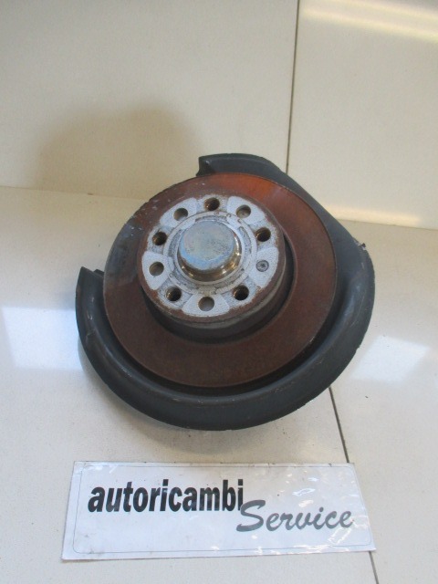 KOLESNI NOSILEC ZADAJ DESNO / POGON PRIROBNICO PESTA OEM N. 8V0598611A ORIGINAL REZERVNI DEL VOLKSWAGEN GOLF PLUS 5M1 521 MK1 (2004 - 2009) DIESEL LETNIK 2005