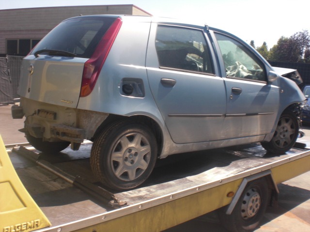 FIAT PUNTO 1.3 D 5M 51KW 5P (2006) RICAMBIO USATO 