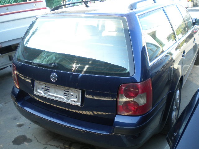 VOLKSWAGEN PASSAT SW 1.9 D 96KW 6M 5P (2001) RICAMBIO USATO 