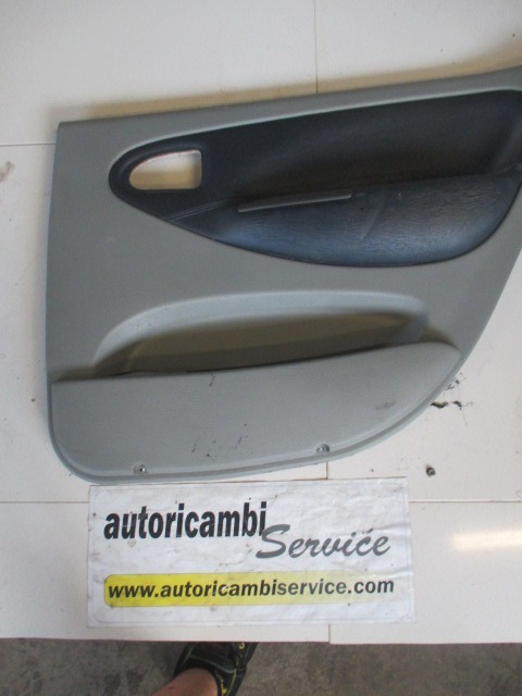 VRATNI PANEL OEM N. PNPDTRNSCENICJA01MK1RMV5P ORIGINAL REZERVNI DEL RENAULT SCENIC JA0/1 FA0 MK1 R (1999 - 2003) DIESEL LETNIK 2001