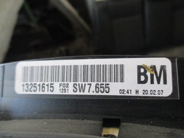 KILOMETER STEVEC OEM N. 13251615 ORIGINAL REZERVNI DEL OPEL ASTRA H A04 L48 L08 L35 L67 R 5P/3P/SW (2007 - 2010) DIESEL LETNIK 2007