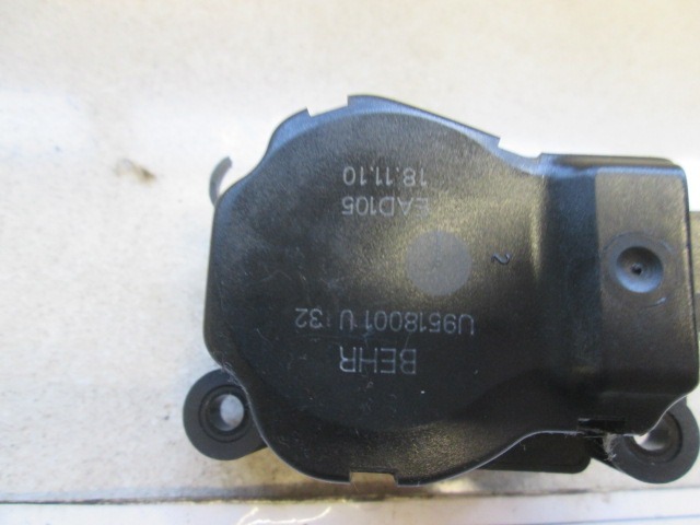 MOTORCEK OGREVANJA OEM N. EAD105 ORIGINAL REZERVNI DEL OPEL ASTRA J P10 5P/3P/SW (2010 - 2015) DIESEL LETNIK 2011