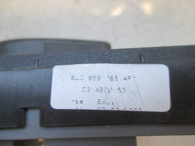 STIKALO ELEKTRICNIH SEDEZEV OEM N. 8L0859765 ORIGINAL REZERVNI DEL AUDI A6 C5 R 4B5 4B2 BER/SW/ALLROAD (2001 - 2004)DIESEL LETNIK 2003