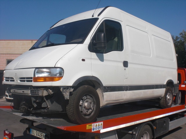 RENAULT MASTER 2.5 D 58KW 5M 2P (2000) RICAMBI IN MAGAZZINO 