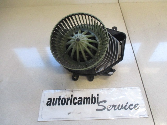 VENTILATOR  KABINE  OEM N. 8D1820021 ORIGINAL REZERVNI DEL VOLKSWAGEN PASSAT B5.5 3B3 3B6 3BG R BER/SW (11/2000 - 2005) DIESEL LETNIK 2001