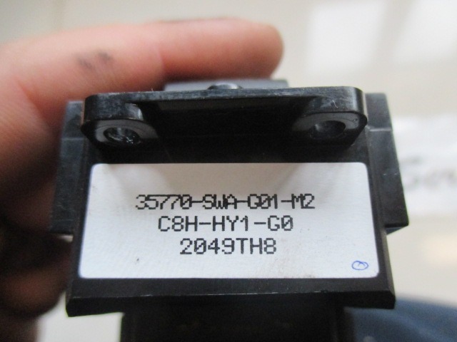 ZADNJE STIKALO OEM N. 35770-SWA-Q01-M2 ORIGINAL REZERVNI DEL HONDA INSIGHT ZE MK2 (2009 - 10/2013) IBRIDO (ELETRICO-BENZINA) LETNIK 2009