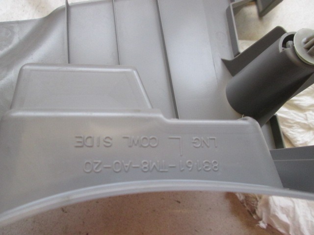 NOTRANJA OBLOGA PRAGA  OEM N. 83161-TM8-A0 ORIGINAL REZERVNI DEL HONDA INSIGHT ZE MK2 (2009 - 10/2013) IBRIDO (ELETRICO-BENZINA) LETNIK 2009