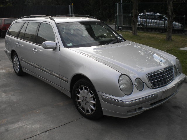 MERCEDES CLASSE E W210 2.7 D 125KW AUT 5P (2001) RICAMBI IN MAGAZZINO 