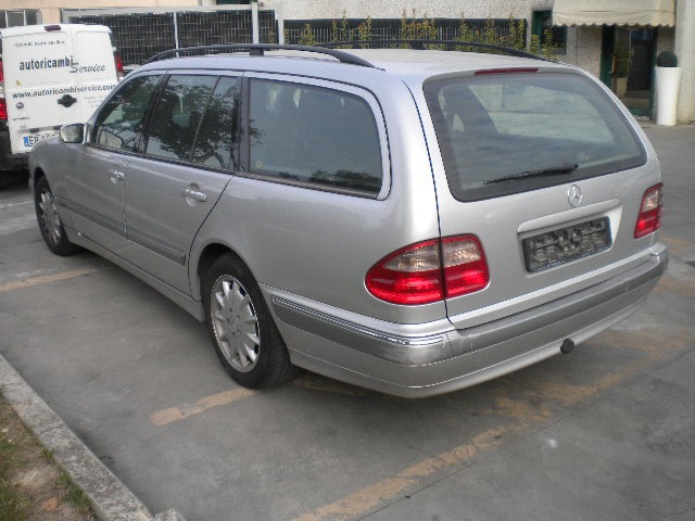 MERCEDES CLASSE E W210 2.7 D 125KW AUT 5P (2001) RICAMBIO USATO