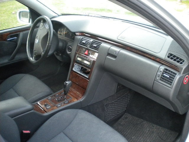 MERCEDES CLASSE E W210 2.7 D 125KW AUT 5P (2001) RICAMBIO USATO